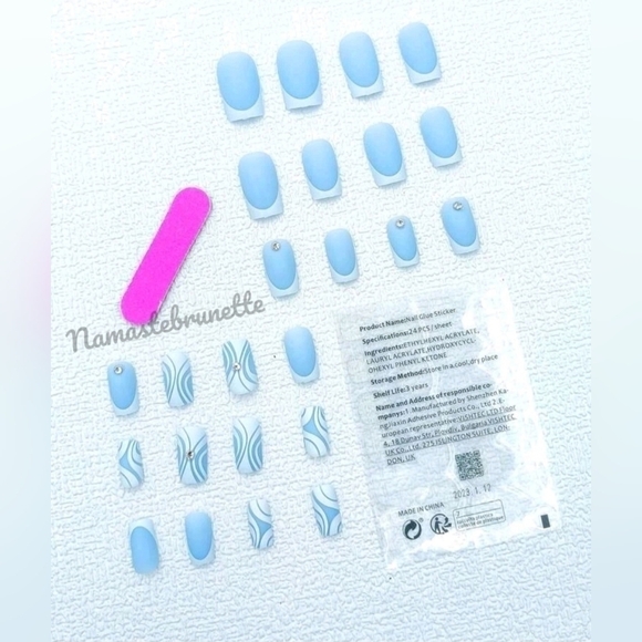 2/$16 Rhinestone Blue Press On Nails - Picture 3 of 8